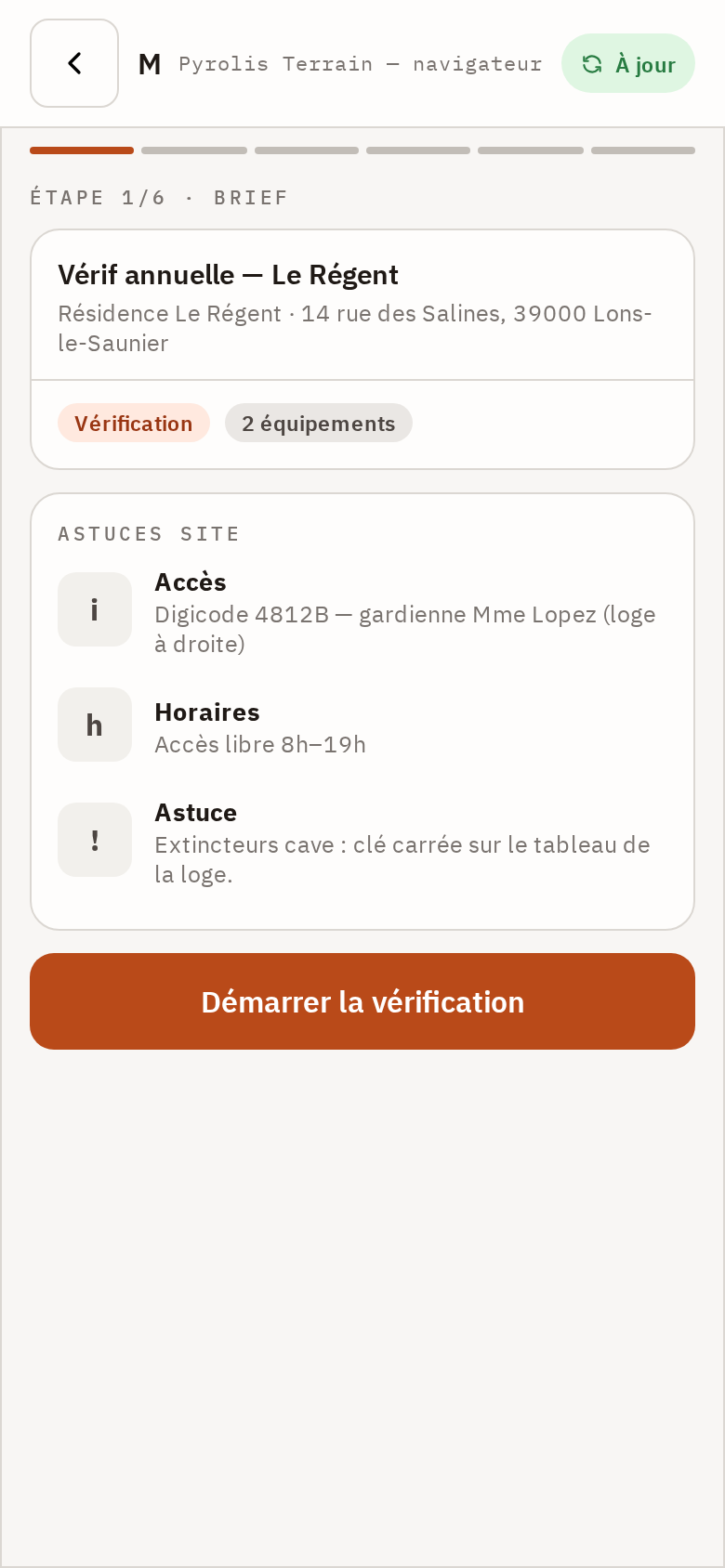 Étape Brief d'une mission : l'en-tête avec le site et sa nature, les astuces site, et le bouton Démarrer la vérification.